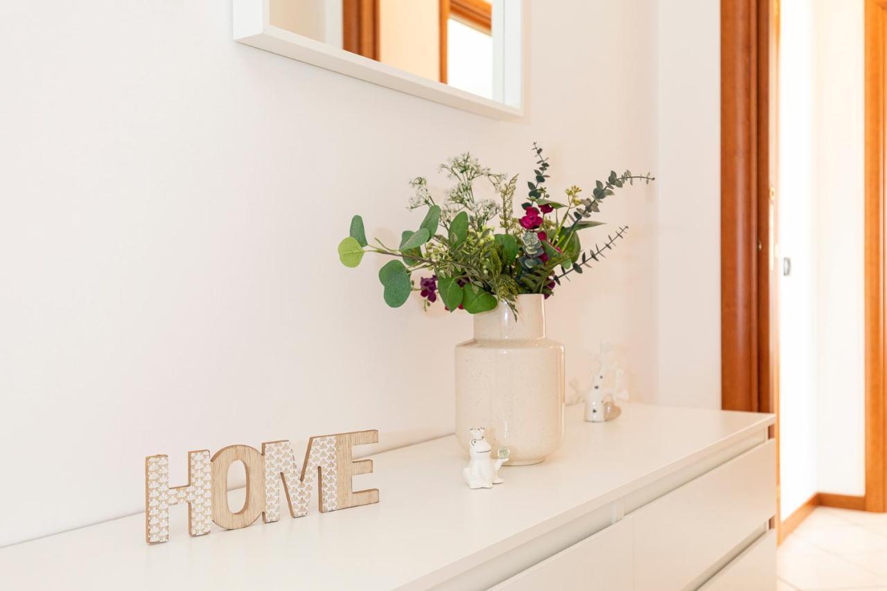 Casty Sweet Home - Parcheggio Privato Gratuito ميلان المظهر الخارجي الصورة