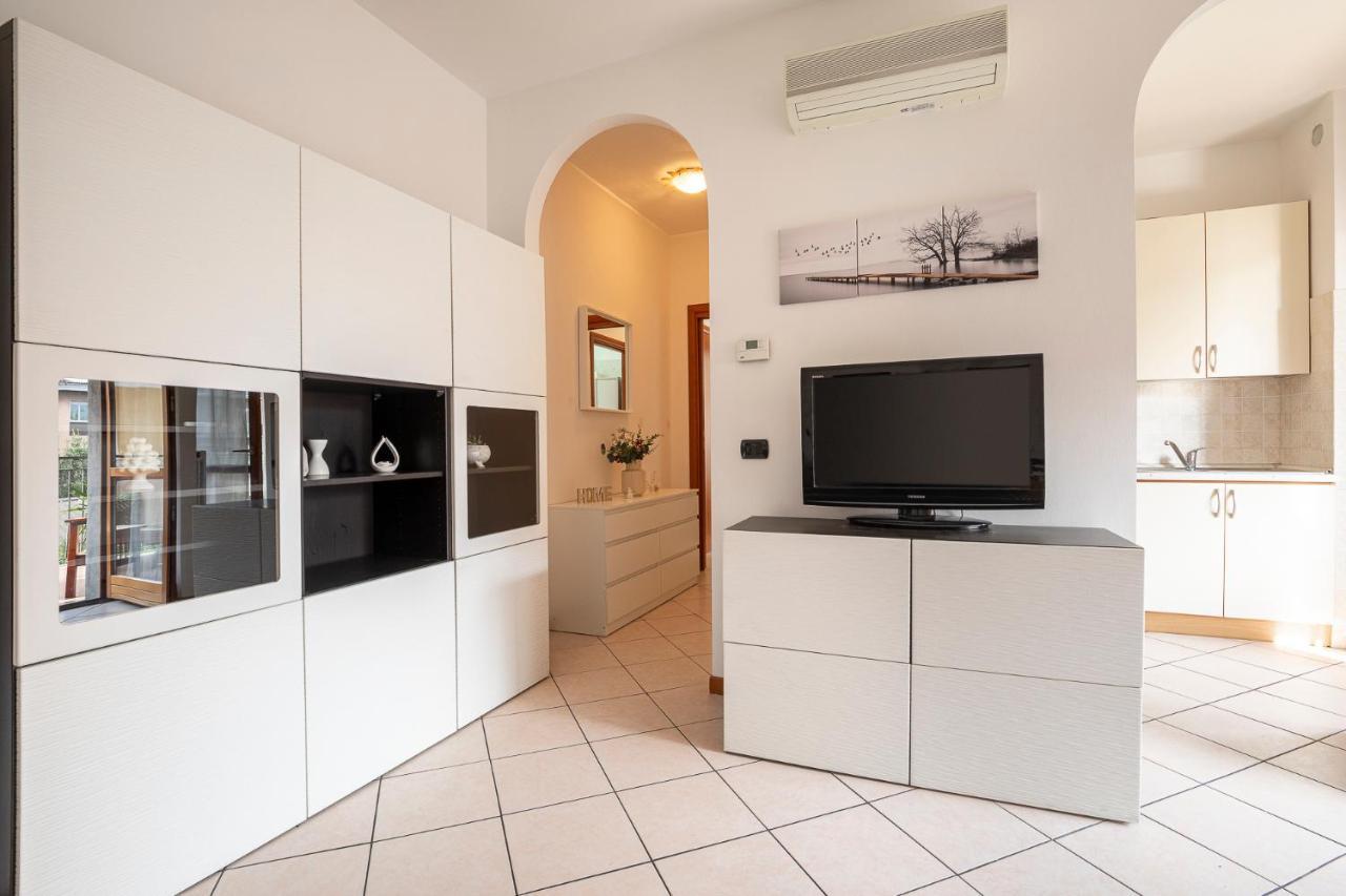 Casty Sweet Home - Parcheggio Privato Gratuito ميلان المظهر الخارجي الصورة